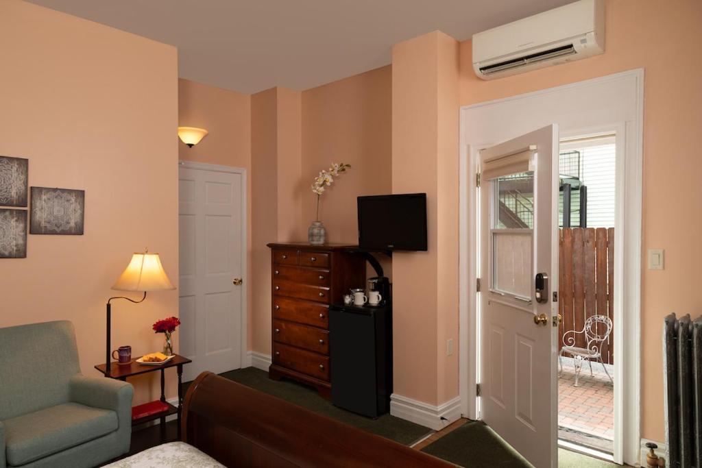 Carlisle House Bed And Breakfast Экстерьер фото
